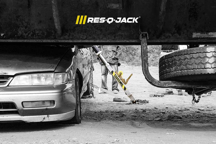 Res-Q-Jack stabilization struts in use